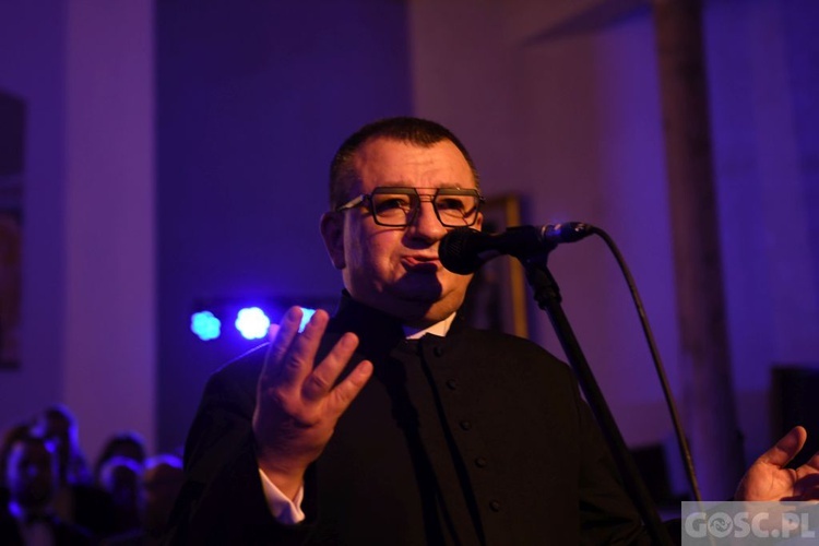 Uwielbienie na zakończenie Zielonogórskich Warsztatów Liturgiczno-Muzycznych