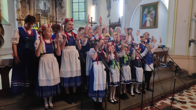 Stolec. Przegląd Pieśni Religijnych z wyjątkowymi tradycjami