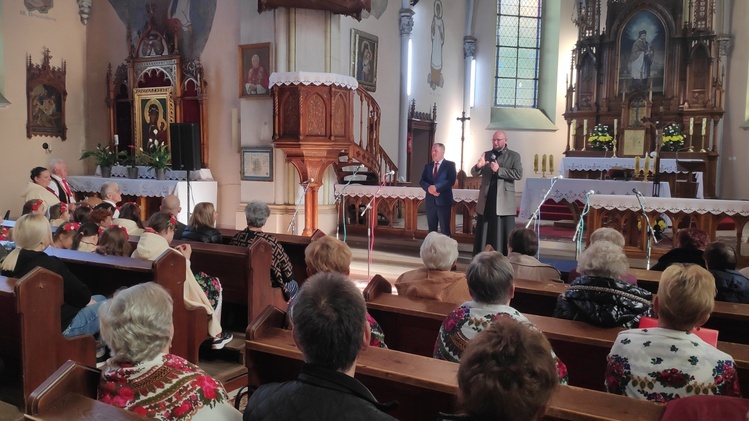 Stolec. Przegląd Pieśni Religijnych z wyjątkowymi tradycjami
