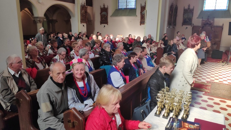 Stolec. Przegląd Pieśni Religijnych z wyjątkowymi tradycjami