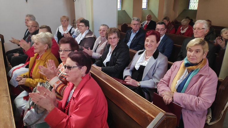 Stolec. Przegląd Pieśni Religijnych z wyjątkowymi tradycjami
