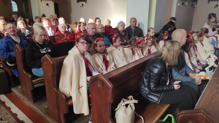 Stolec. Przegląd Pieśni Religijnych z wyjątkowymi tradycjami