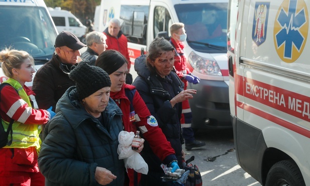 Kijów: ludzie ponownie szukają schronienia w kościołach