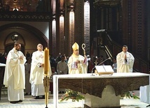 	Eucharystii w katedrze przewodniczył bp Jan Kopiec, koncelebrowali duszpasterze akademiccy i Klubu Inteligencji Katolickiej.