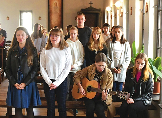 ▲	Ostatnie spotkanie z okazji liturgicznego wspomnienia  św. Stanisława Kostki, patrona młodzieży. O inicjatywach KSM więcej na stronie:  zg.ksm.org.pl.