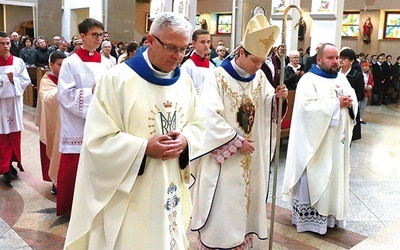 ▲	Abp Witalij Krywicki, biskup kijowsko- -żytomierski, był gościem parafii MB Różańcowej w Lublinie.