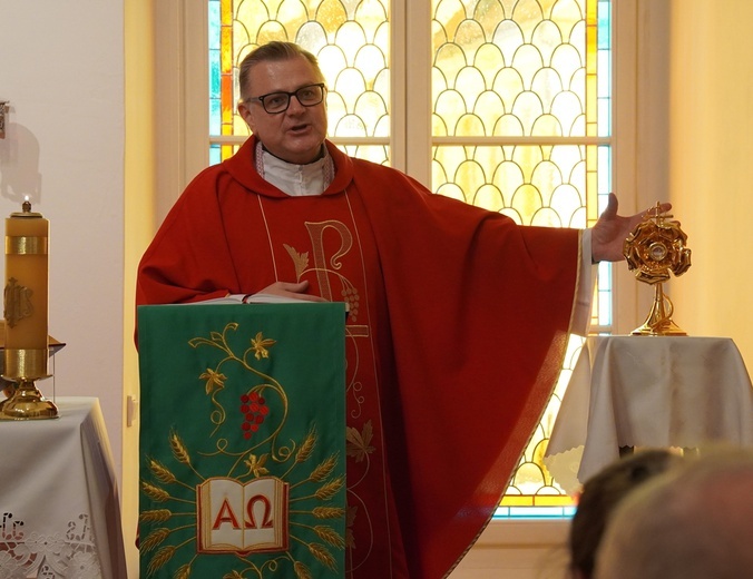 Relikwie Edyty Stein wprowadzone do kaplicy PWT we Wrocławiu