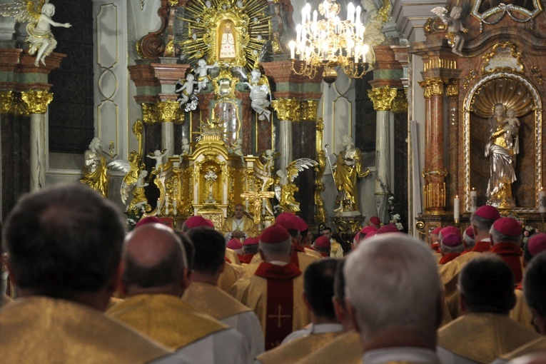 393. Zebranie Plenarne KEP - Msza św. na Górze Świętej Anny
