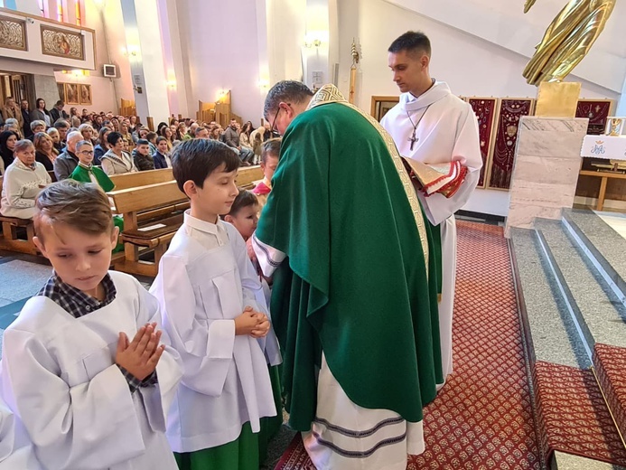 Pasierbiec. Nowi ministranci