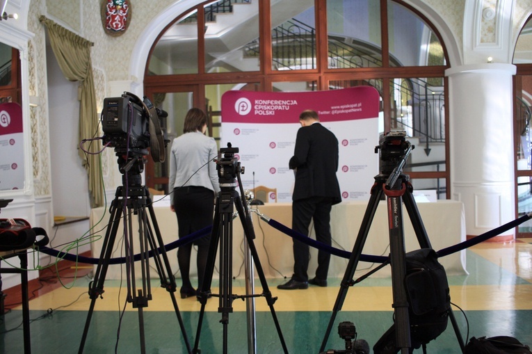 Konferencja prasowa na zakończenie zebrania plenarnego KEP z udziałem kard. Mario Grecha 