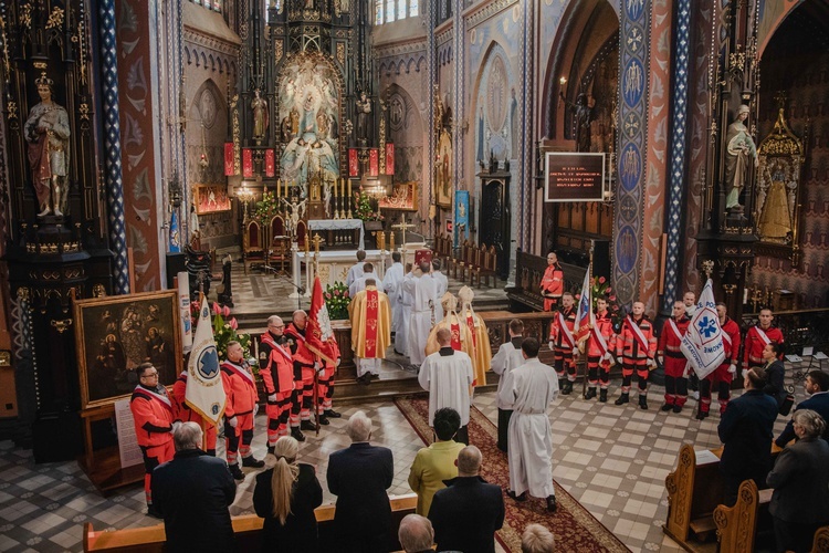 Ogólnopolskie obchody Dnia Ratownictwa Medycznego w sanktuarium Matki Zagłębia i Pani Dąbrowy Górniczej 