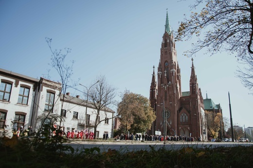 Ogólnopolskie obchody Dnia Ratownictwa Medycznego w sanktuarium Matki Zagłębia i Pani Dąbrowy Górniczej 