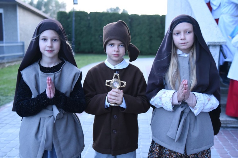 Franciszek i Hiacynta w Przybysławicach