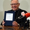 Biskup podpisze uchwały synodalne