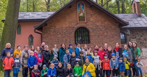 Po raz trzeci Krzeszowice gościły mamy i ich synów na rekolekcjach weekendowych.