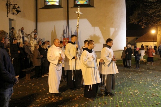 Czuwanie fatimskie w Rychwałdzie z bp. Romanem Pindlem - 13 października 2022 r.