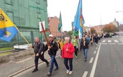 Legnickie Pole. Pieszo do św. Jadwigi Śląskiej