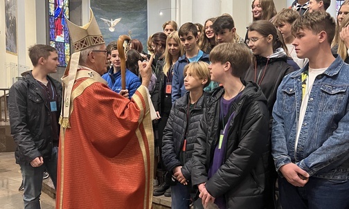Abp Skworc do młodych: Bardzo na was liczę. Pamiętajcie, jesteście umiłowani przez Boga