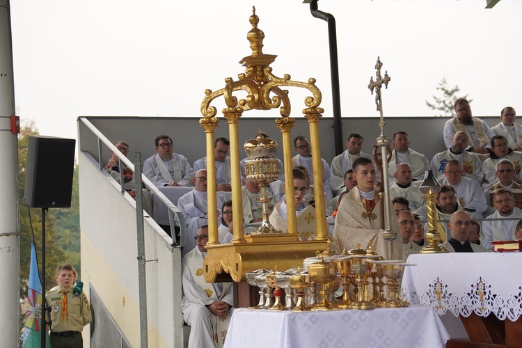 Pielgrzymka trzebnicka 2022 cz. 8 - wejście i Msza św.