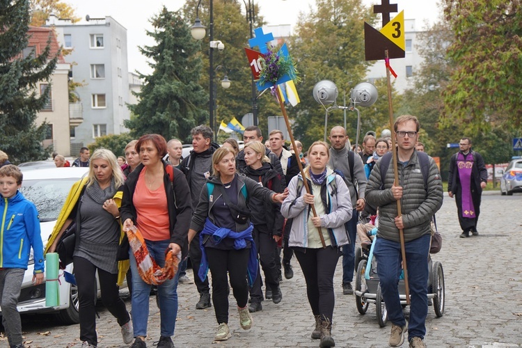 Pielgrzymka trzebnicka 2022 cz. 8 - wejście i Msza św.