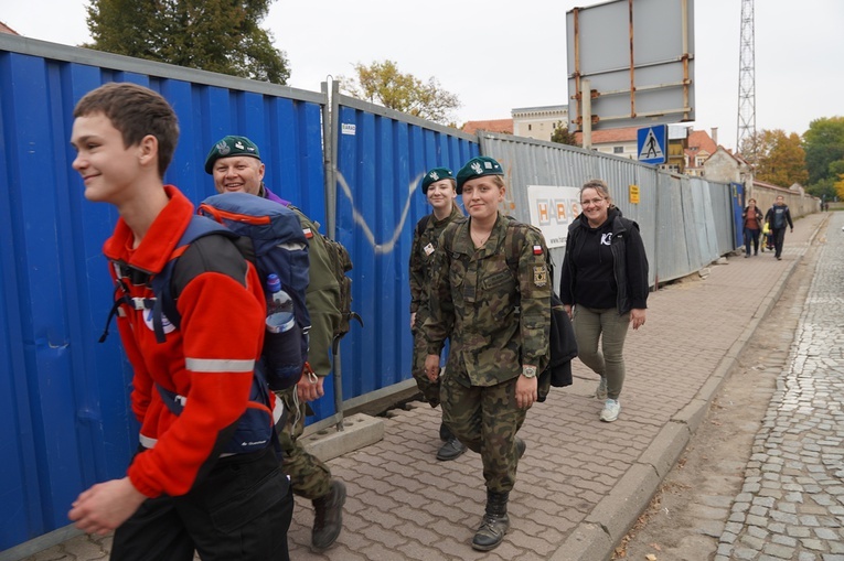 Pielgrzymka trzebnicka 2022 cz. 8 - wejście i Msza św.