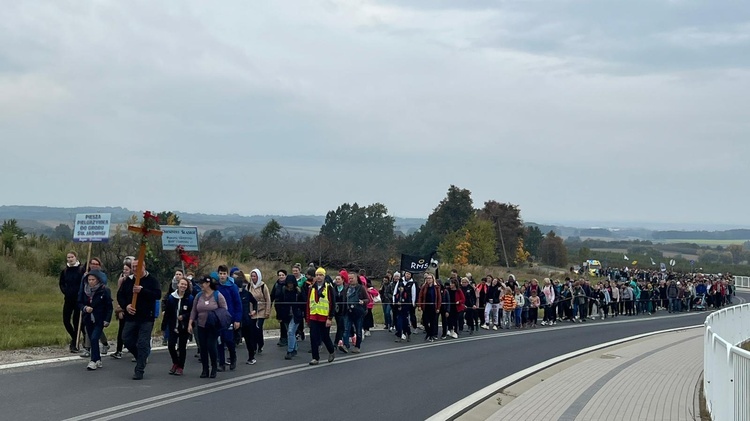 Pielgrzymka trzebnicka z Bagna i Obornik Śląskich