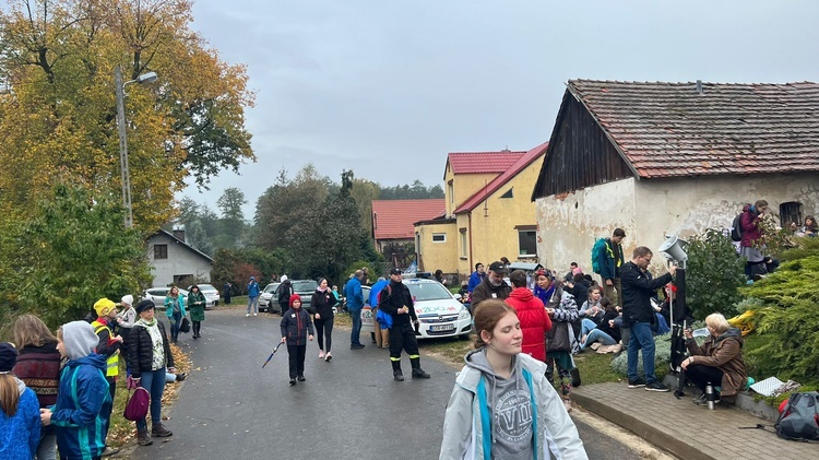 Pielgrzymka trzebnicka z Bagna i Obornik Śląskich