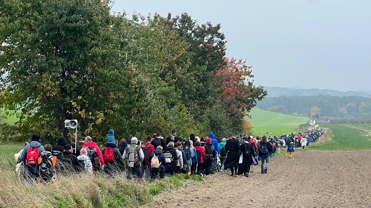 Pielgrzymka trzebnicka z Bagna i Obornik Śląskich