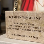 Katowice-Podlesie. Pobłogosławienie kamienia węgielnego 