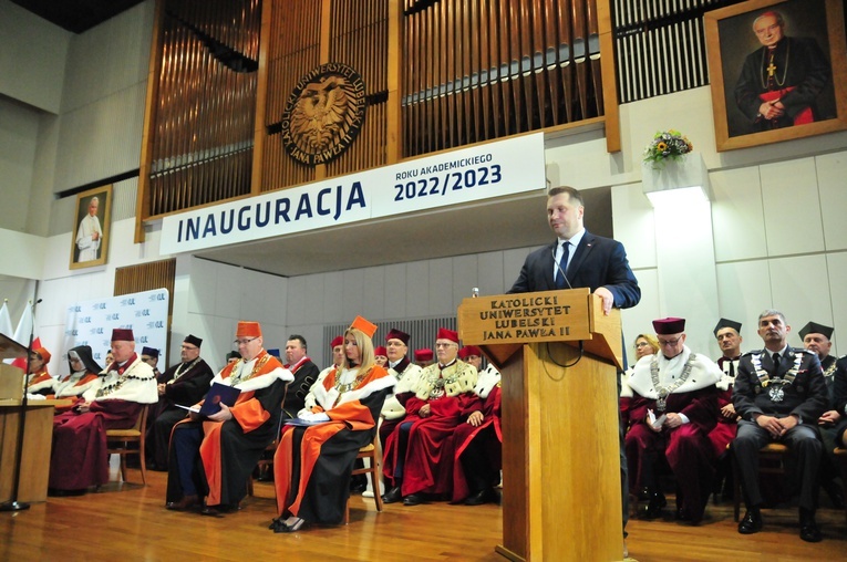 Uniwersytet w służbie prawdzie