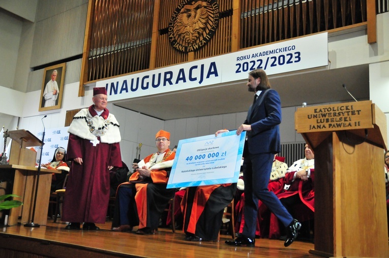 Uniwersytet w służbie prawdzie