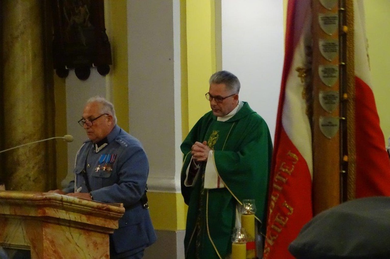 Tablica poświęcona św. Janowi Pawłowi II na wschowskiej farze