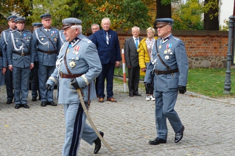 Tablica poświęcona św. Janowi Pawłowi II na wschowskiej farze