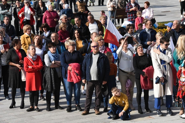 Diecezjalny Różaniec dla życia i rodziny