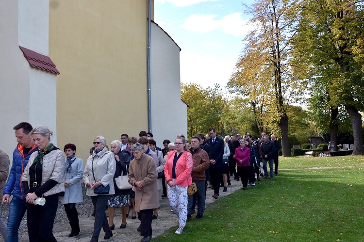 Odpust u św. Jadwigi w Mokrzeszowie