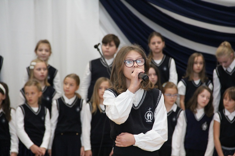 20-lecie Niepublicznej Szkoły Podstawowej Sióstr Salezjanek