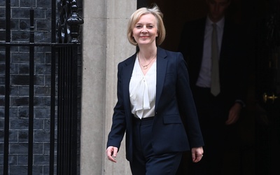 Liz Truss rezygnuje ze stanowiska