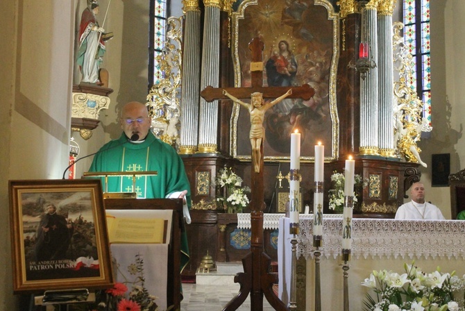 Zabytkowa świątynia i misje miłosierdzia