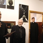 Tarnów. Wernisaż prac prof. Macieja Bieniasza w Muzeum Diecezjalnym