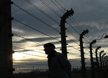 Dziesięć lat temu zmarł Wilhelm Brasse, obozowy fotograf, który po Auschwitz już nigdy nie zrobił zdjęcia
