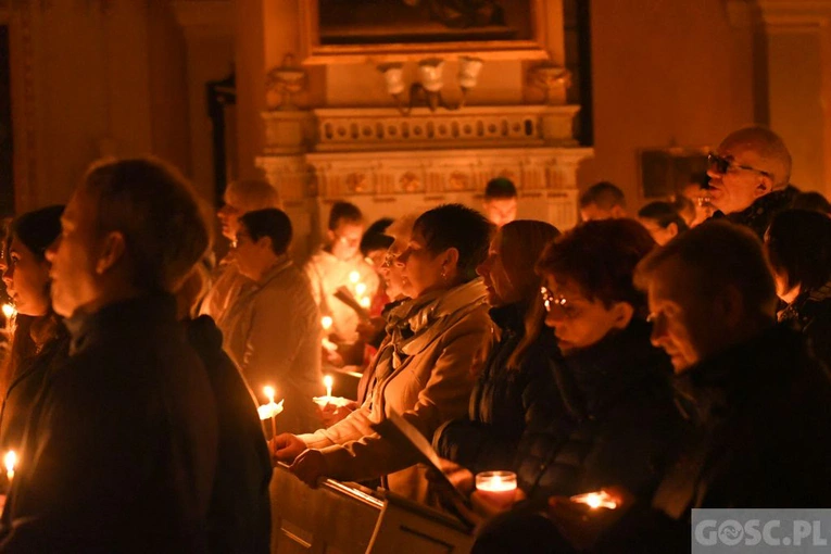 W paradyskim sanktuarium rozpoczął się Akatyst ku czci Bogurodzicy