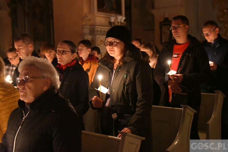 W paradyskim sanktuarium rozpoczął się Akatyst ku czci Bogurodzicy