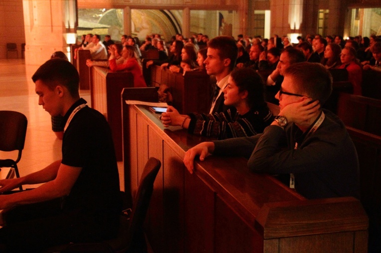 III dzień sympozjum "Młodzi u Jana Pawła II"