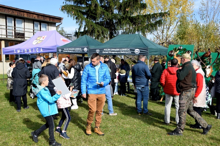 Myśliwi i leśnicy uczcili św. Huberta