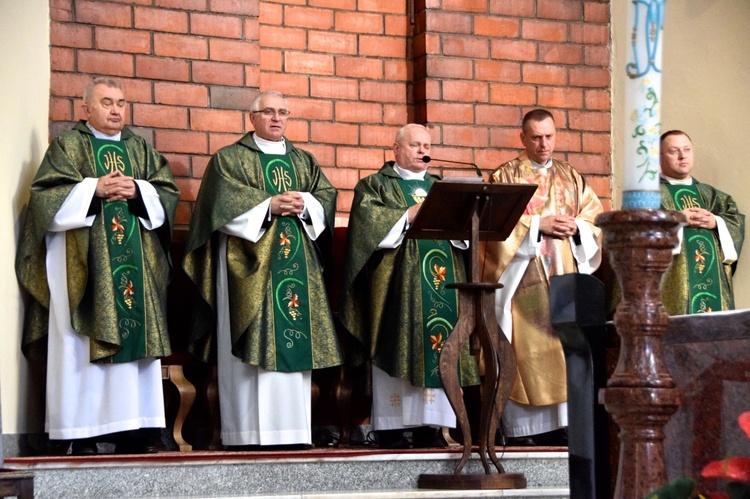 Myśliwi i leśnicy uczcili św. Huberta