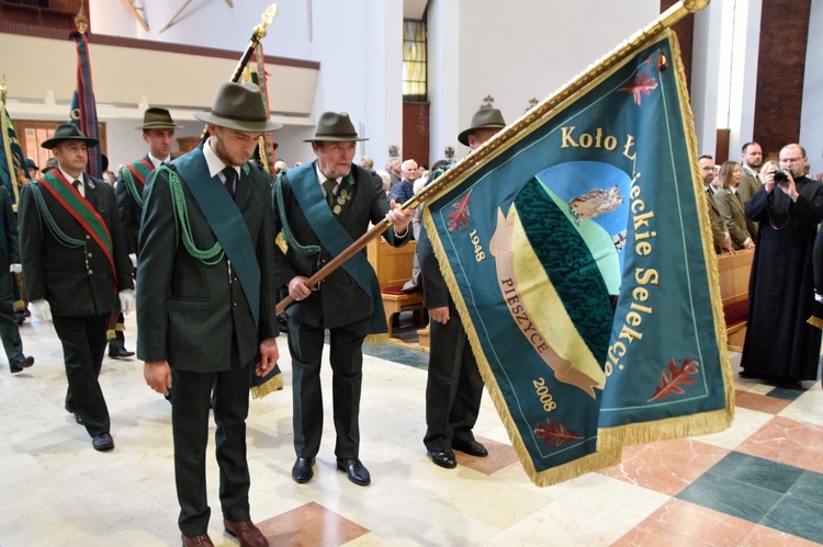 Myśliwi i leśnicy uczcili św. Huberta