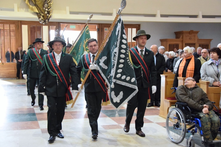 Myśliwi i leśnicy uczcili św. Huberta