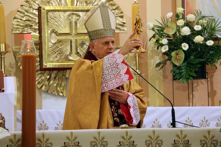 Wprowadzenie relikwii bł. Jakuba Strzemię i zakończenie roku jubileuszowego w Obornikach Śląskich