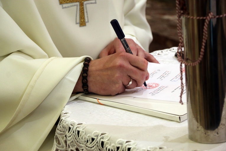 Wprowadzenie relikwii bł. Jakuba Strzemię i zakończenie roku jubileuszowego w Obornikach Śląskich