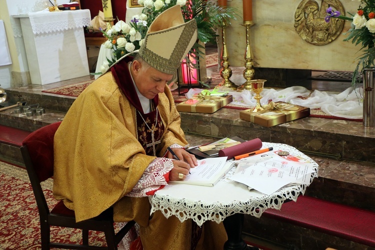 Wprowadzenie relikwii bł. Jakuba Strzemię i zakończenie roku jubileuszowego w Obornikach Śląskich
